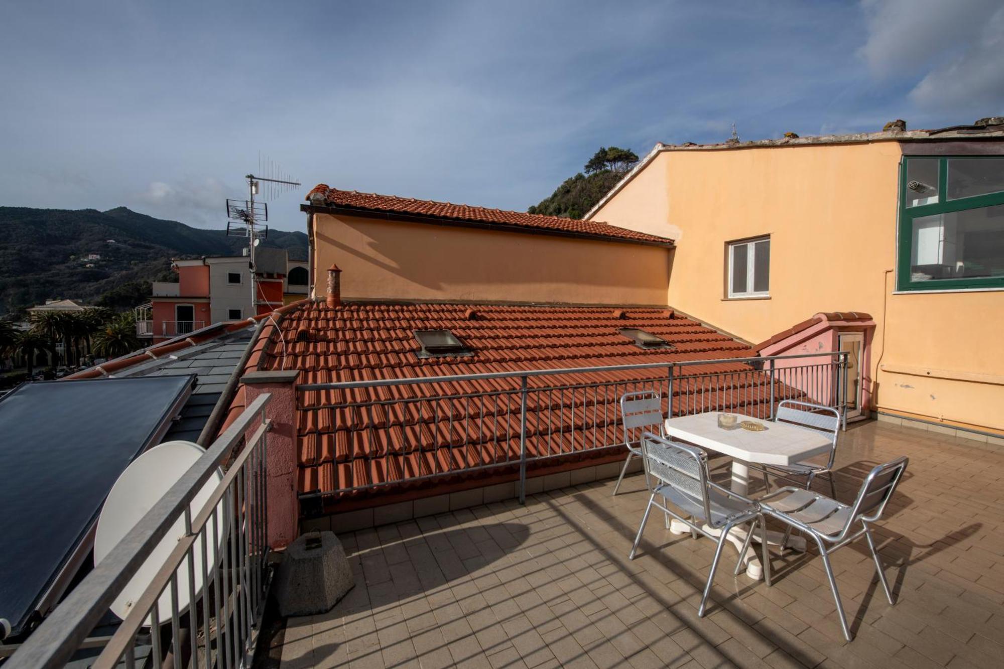 188B - Casa Di Nina Moneglia Con Terrazza - 2Min Dal Mare Lejlighed Eksteriør billede